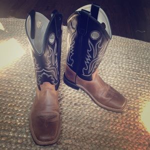 Old West Boys Size 5.5 Leather Cowboy Boots